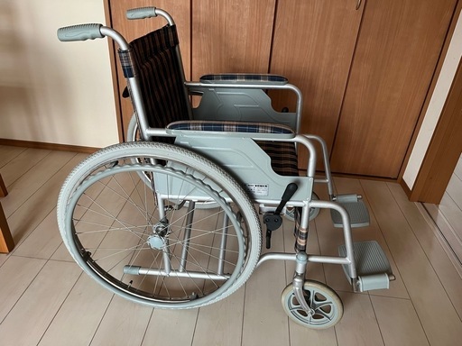 幸和製作所(テイコブ/TacaoF)スチール製車椅子 WHSE01DC (mob) 常滑の