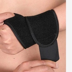 サポーター　手首の画像