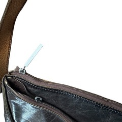 JUTTA NEUMANN /ユッタニューマン　レザー　ショルダーバッグ　ダークブラウンの画像