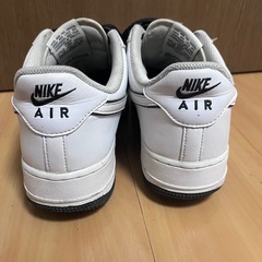 NIKE エアフォース１ ブラック ホワイト 28cmの画像