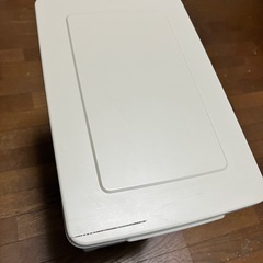 足踏み式ゴミ箱の画像