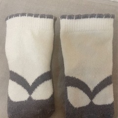 70 花柄着物風ベビー服　足袋風靴下つきの画像