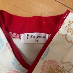 70 花柄着物風ベビー服　足袋風靴下つきの画像