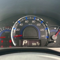 🚗 スズキ ワゴンRスティングレー 4WD【実用的で冬も安心！】の画像