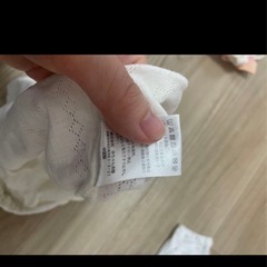 60 女の子　ロンパース　リボン　フリル　チューリップ柄　赤ちゃん本舗の画像