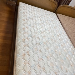 セミダブル　シングルベッド 木製の画像