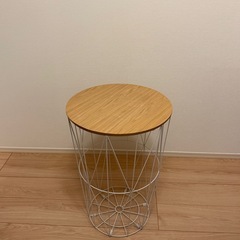 サイドテーブル 円形の画像