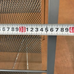 ★早い者勝ち★マガジンラック・6段・メッシュタイプ・折りたたみ式・約高さ82cm×横幅37cm※詳しい状態やサイズ等は現物にてご確認ください。の画像