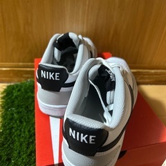 NIKE コートビジョン ローの画像