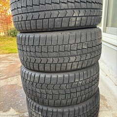 スタッドレスタイヤ18インチの画像