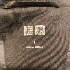 ユニクロ　ハイブリッドダウンパーカ　Sサイズ　黒の画像