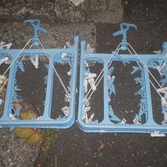 洗濯ハンガー　2個　洗濯ばさみない部分もあるのでジャンク品お願いします。の画像