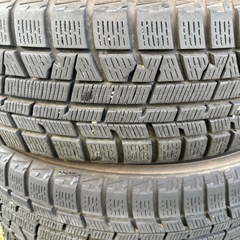 スタッドレスタイヤ14インチの画像