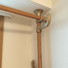 【値下げ】突っ張り式ハンガーラック×2の画像