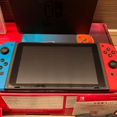 ニンテンドーSwitch マリオカートセット　ソフト 
Joy-Con　純正ハンドル4ヶ　スイッチ の画像
