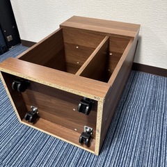 【幅40奥行き30高さ60】サイドテーブル　キャスター付き　の画像