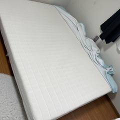 [一旦受付終了] ダブルベッドの画像