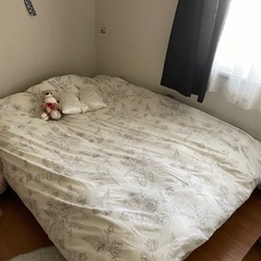 [一旦受付終了] ダブルベッドの画像