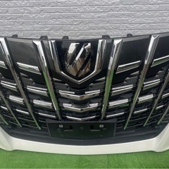 トヨタ アルファード 30系 GGH30W/GGH35W/AGH30W/AGH35W/AYH30W 後期純正 フロントバンパー 070 パールホワイトTOYOTA 52119-58610 ポン付の画像