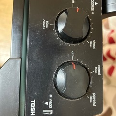 ズボンプレッサー　TOSHIBAの画像