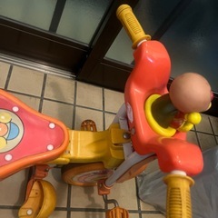 アンパンマン三輪車の画像