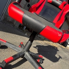 ゲーミングチェア の画像