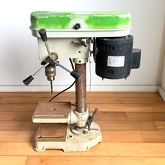 マキタ 卓上ボール盤 TB131 ５段変速 動作OKの画像