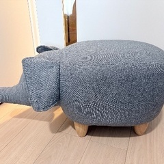 象形スツールの画像