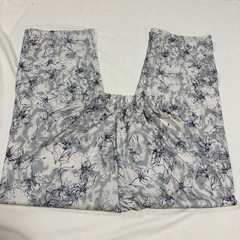 🌈美品　　カジュアルパンツ　花柄　Sの画像