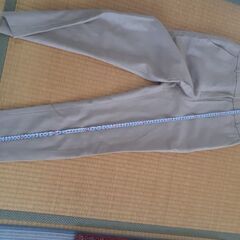 ナチュラルビューティー　ズボンの画像