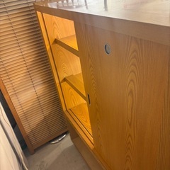 ガラスショーケース　ディスプレイ　照明付き　店舗什器の画像