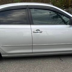 トヨタ　プレミオ 1.8X L パッケージ 4WD  低走行距離車　室内禁煙車の画像