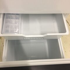 清掃待ち 【高年式】一人暮らし2D冷蔵庫 Hisense 2024年製 135L HR-D13E3Wの画像