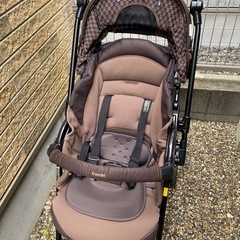 combi ベビーカーの画像