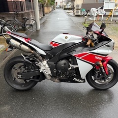 yzfｰr1 2012年式　逆車の画像