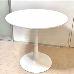 ダイニングテーブル⚠︎なるべく早くお譲りしたいですの画像