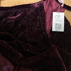 パーティードレス　未使用　結婚式　お呼ばれ　Boutique NICOLE　ブティックニコル　セットアップ　ノースリーブ　フレアスカート　カラー赤　販売時価格4万円の画像