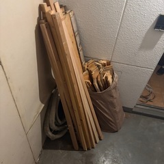 【無料】木材いろいろ差し上げます／DIY・工作・焚き火用などにどうぞの画像