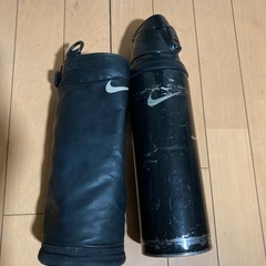 水筒　NIKEの画像