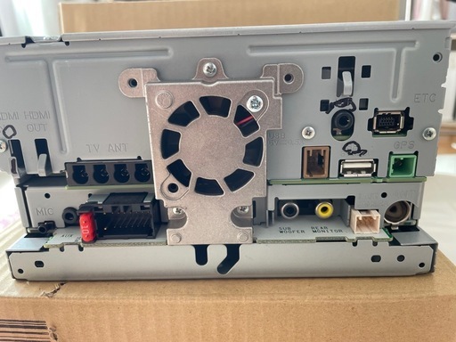 ☆彡carrozzeria 楽ナビ　AVIC-RW811-D保証付　地デジ　Bluetooth　DVD　HDMI搭載　ミラーリング☆彡