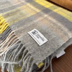 ジョンストンズ 大判 カシミアストール Yellow and Grayの画像