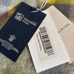 ジョンストンズ 大判 カシミアストール Yellow and Grayの画像