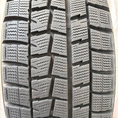 アルミホイールとスタッドレスタイヤ
4本セットの画像