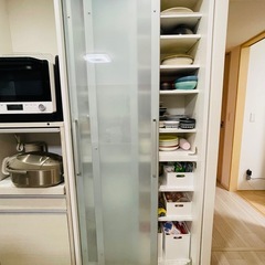食器棚の画像