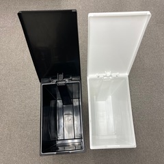 【2点セット】ニトリペダル式ゴミ箱45Ｌ　ホワイト&ブラックの画像