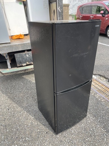 北九州市内配送無料　保証付き 2020年製冷蔵庫 ブラック IRSD-14A-B [142L /2ドア /右開きタイプ]