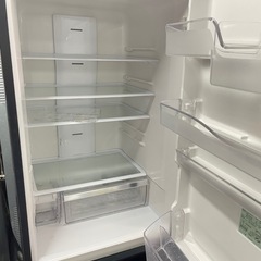 北九州市内配送無料　保証付き 2020年製冷蔵庫 Vタイプ ブリリアントブラック R-V38NV-K [375L /3ドア /右開きタイプ] の画像