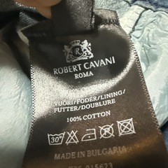 ROBERT CAVANIジーンズの画像