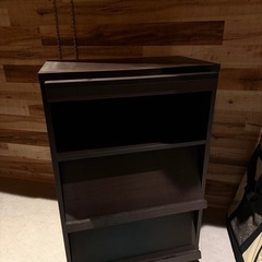 扉付き 収納棚／本棚　ディスプレイ収納◎ 高さ85×幅59の画像