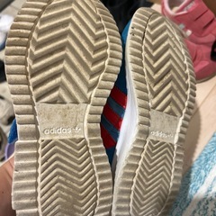 アディダス　20センチ
の画像